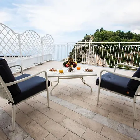 Le Rocce - Agerola, Amalfi Coast 4*