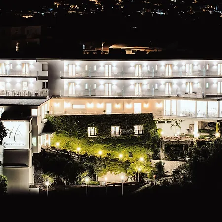 Le Rocce - Agerola, Amalfi Coast מלון 4*