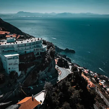 Le Rocce - Agerola, Amalfi Coast 4*