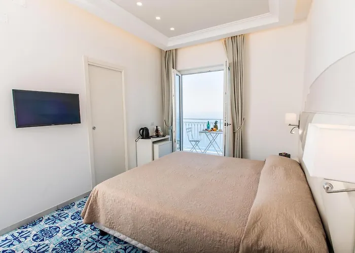 Отель Le Rocce - Agerola, Amalfi Coast Аджерола