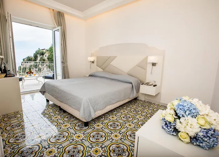 Отель Le Rocce - Agerola, Amalfi Coast 4*